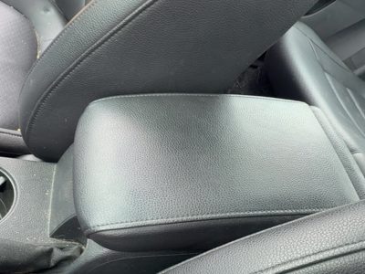 2012-2018 Vw Jetta Center Console Lid Only Oem Arm Rest Fold Down Black