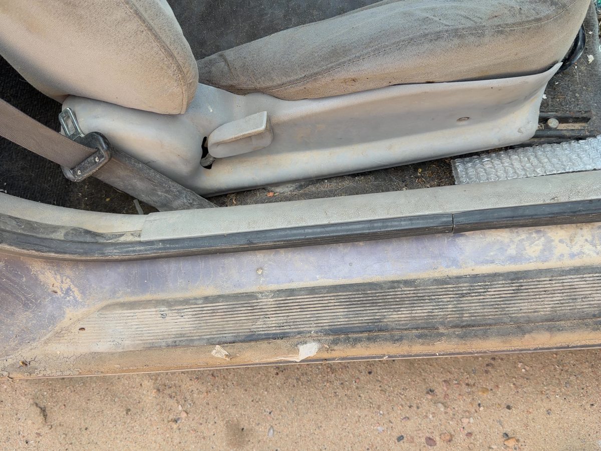 2005-2010 Chevy Cobalt Passenger Right Side Seat Trim Panel Oem Gray 14B
