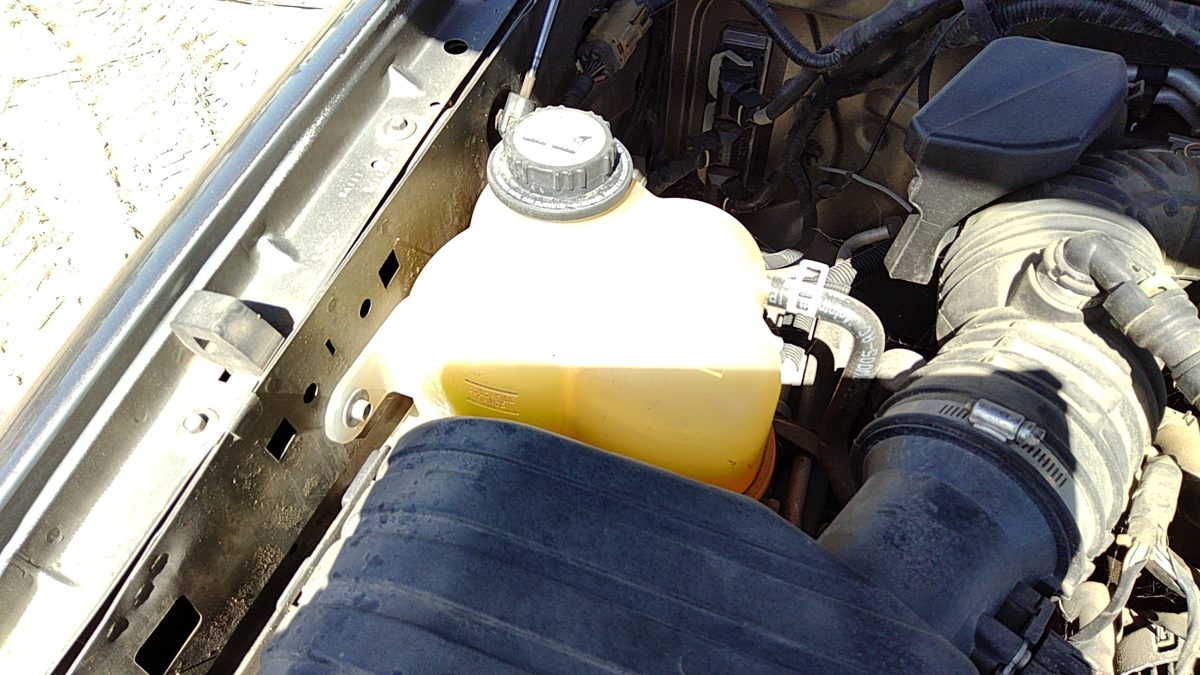 2005 Ford Explorer Coolant Recovery Bottle