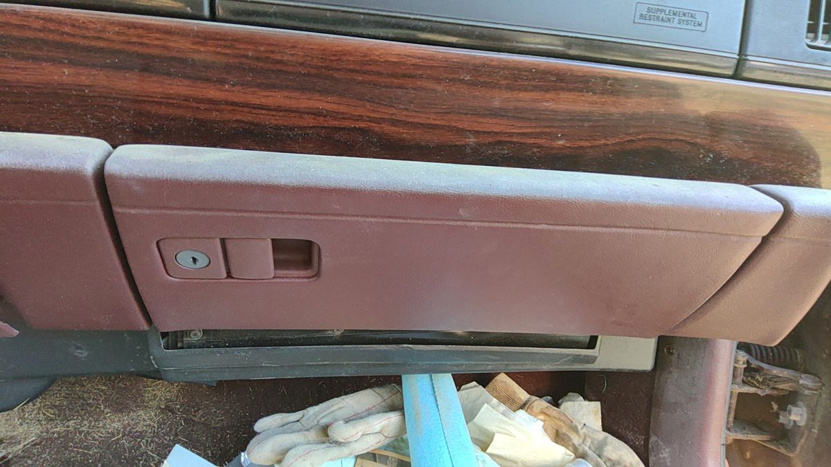 1998 Buick Lesabre Glove Box Assembly Complete Door With Latch Oem Red
