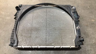 2016 Dodge Ram 4500 Radiator With Fan Shroud Oem Cummins 6.7L At 4X4
