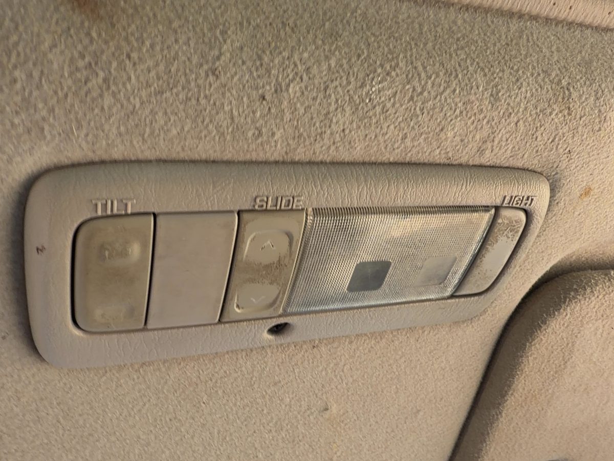 2005 Toyota Matrix Xr Center Overhead Console Oem Dome Light Map Lamp Cubby