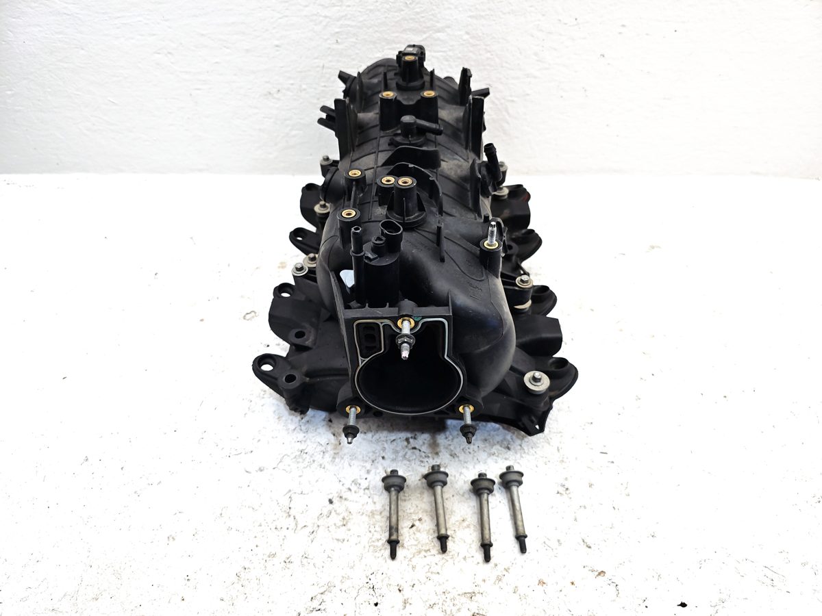 2002 Silv15 Intake Manifold
