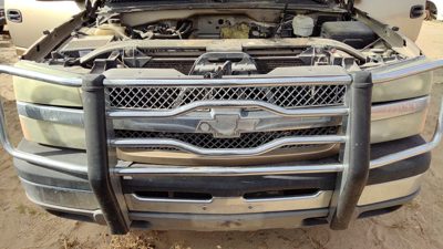 2003-2005 Silverado 1500 Front Grille Assembly Oem 15U Sandstone 19168629