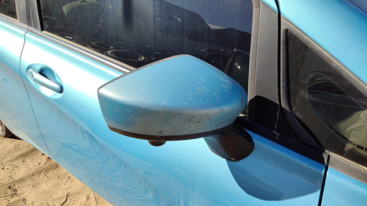 15-17 Nissan Versa Note Passenger Right Power Side Mirror Door Mounted Blue Rbe