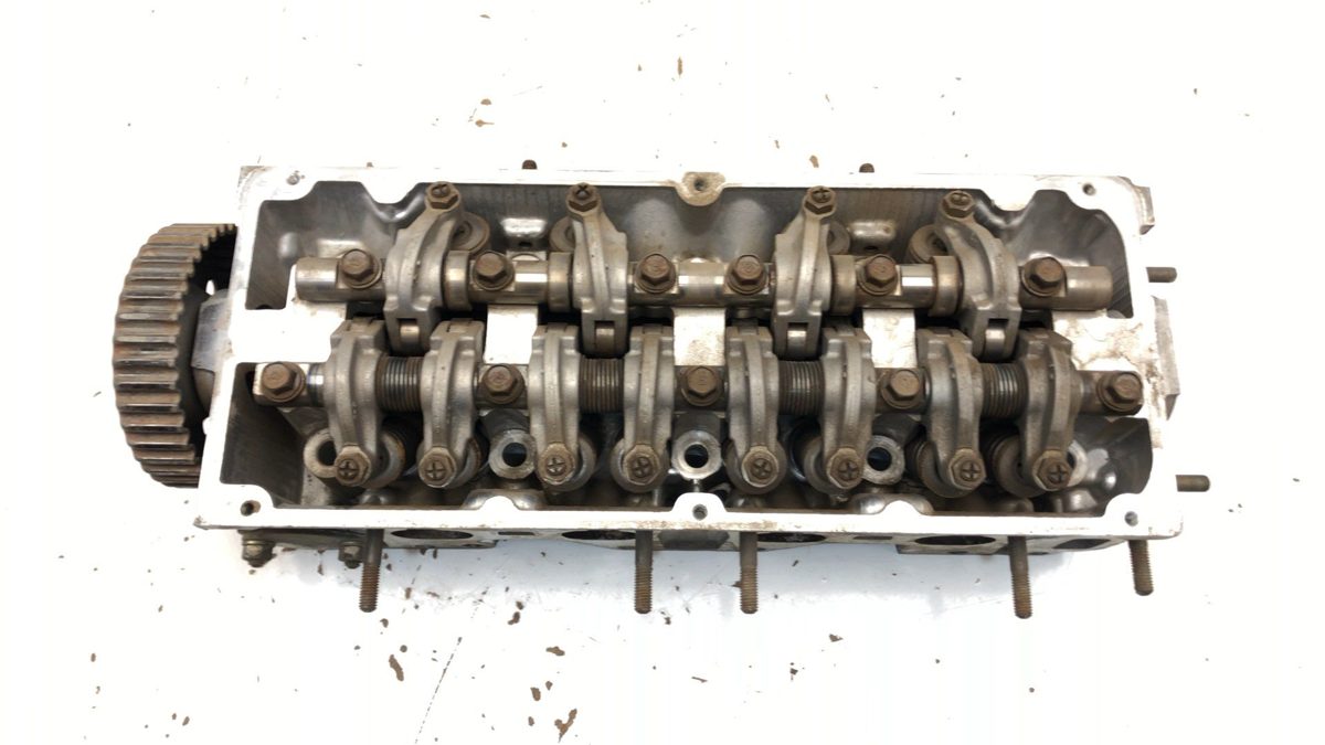 1993-1994 Chrysler Colt Cylinder Head With Camshaft Oem 1.5L Sohc Md174888