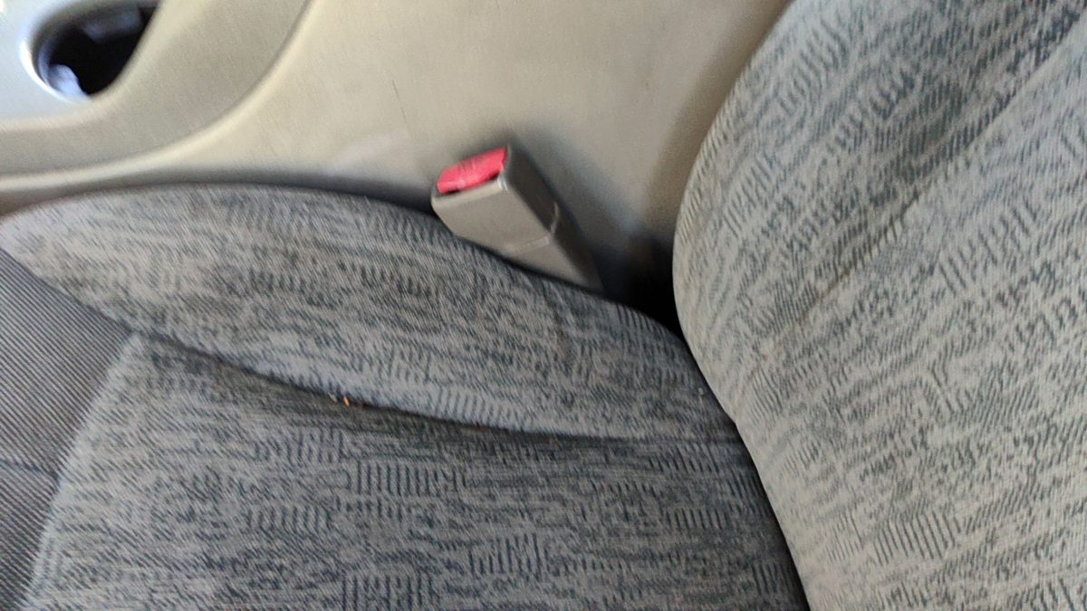 02-04 Chevy Trail Blazer Driver Left Front Seat Belt Buckle Receiver Gray 95D