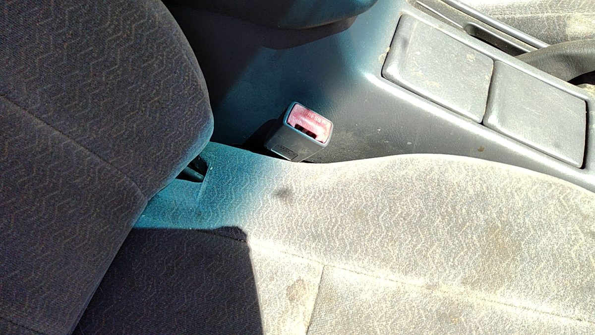 1999 Toyota Camry Passenger Right Front Seat Belt Buckle Receiver Oem Gray 10