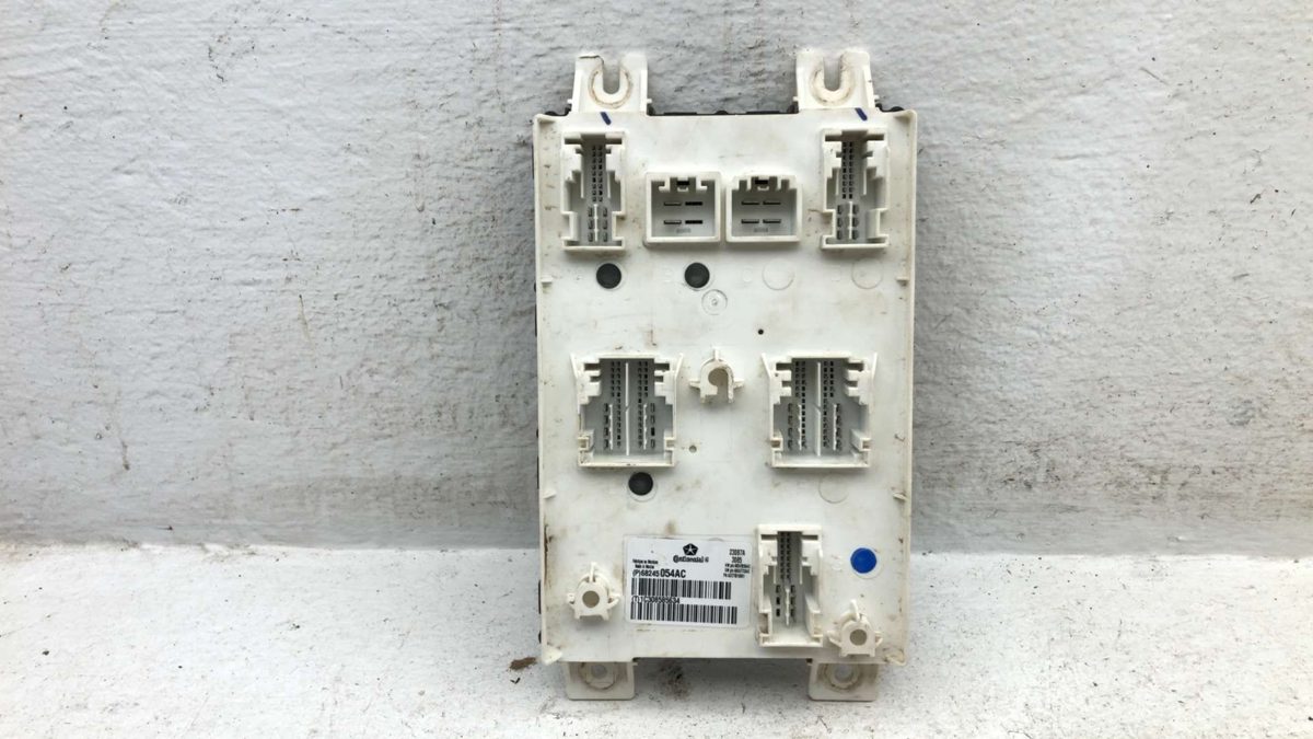 2016 Dodge Ram 1500 Bcm Body Control Module Computer Oem 68245054Af 68245054Ac