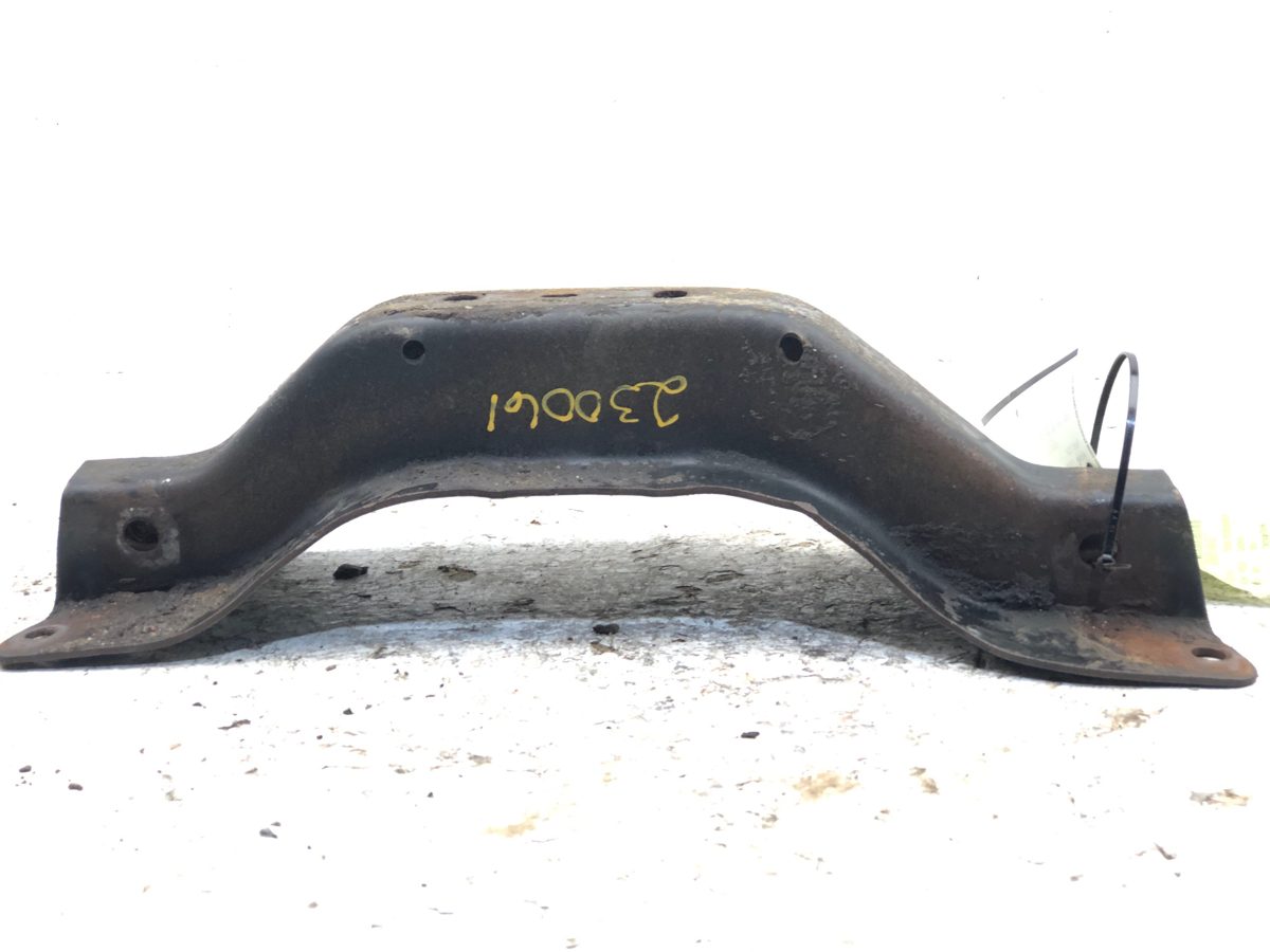 2011 Ford Van E350 Transmission Crossmember Engine Mount Bracket Automatic At