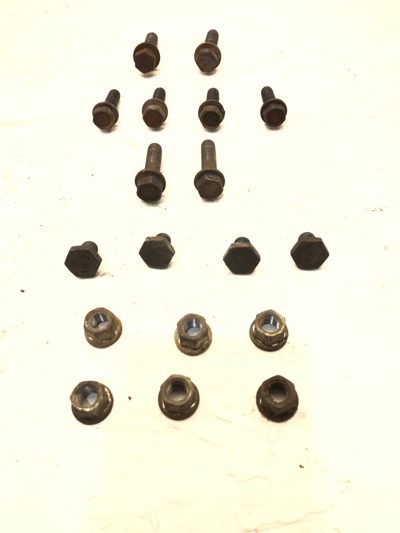 05-06 Liberty Set Bolts For Transmission Bellhousing Hardware Factory 3.7L 4X4