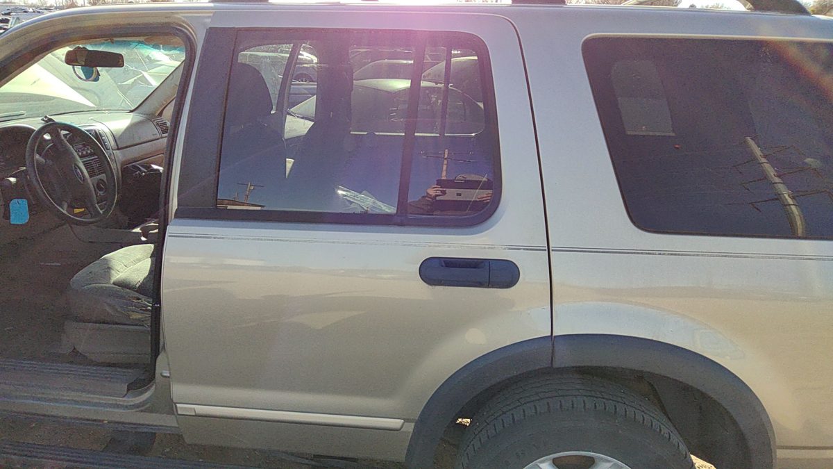 2003 Ford Explorer Rear Door