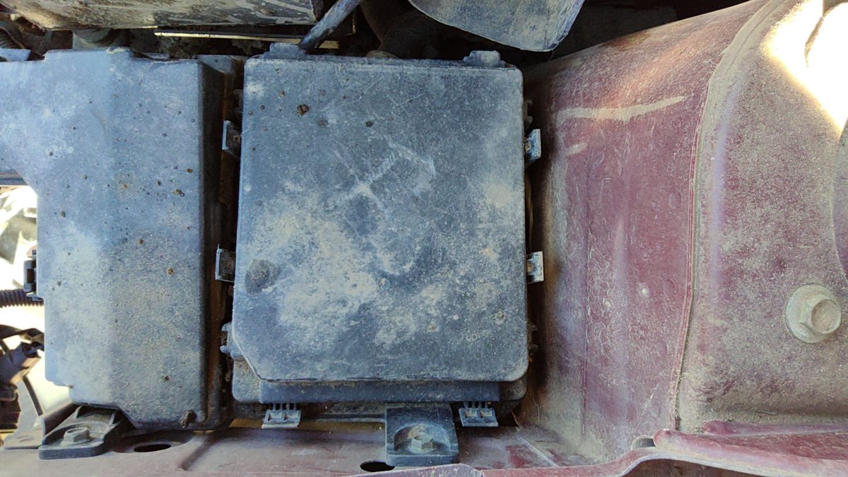 2008 Rogue Except Sport Engine Fuse Box