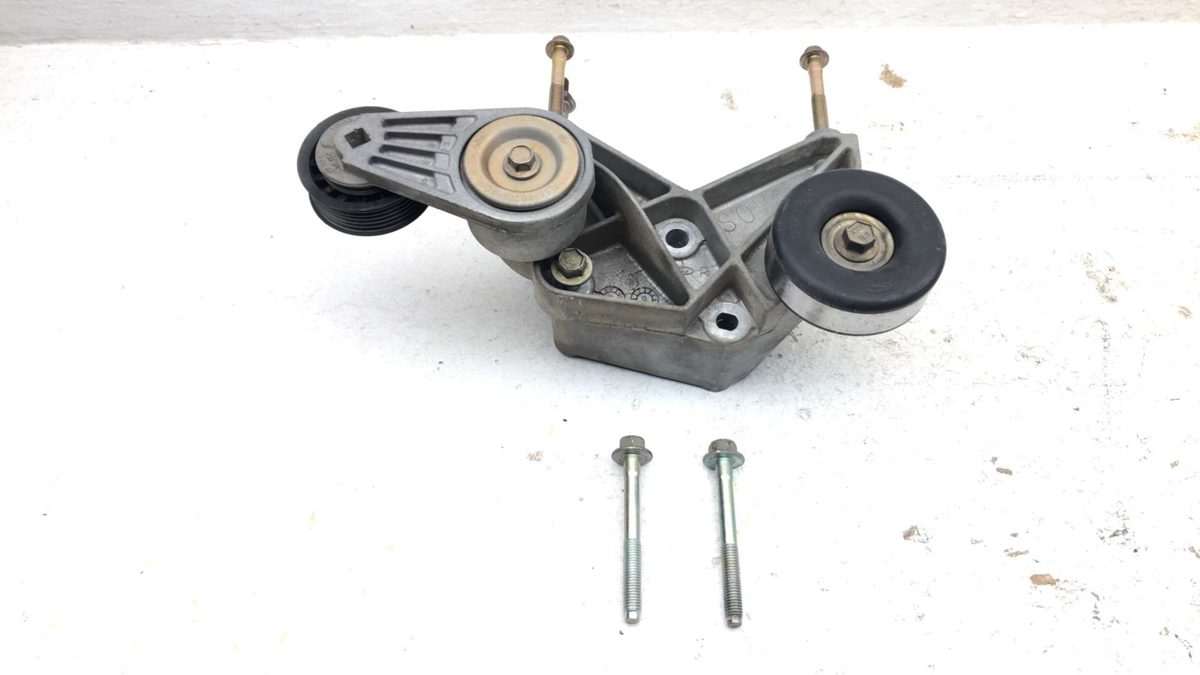 2002 Ford Explorer Mount Bracket Set For Alternator Bolts Hardware Oem