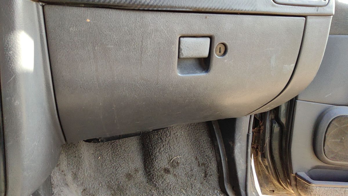 1990-1995 Nissan Pathfinder Glove Box Assembly Complete Door With Latch Oem Gray