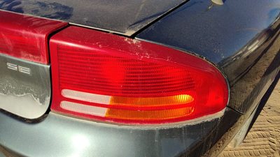 1998-2004 Dodge Intrepid Passenger Right Tail Light Brake Lamp Oem Rear
