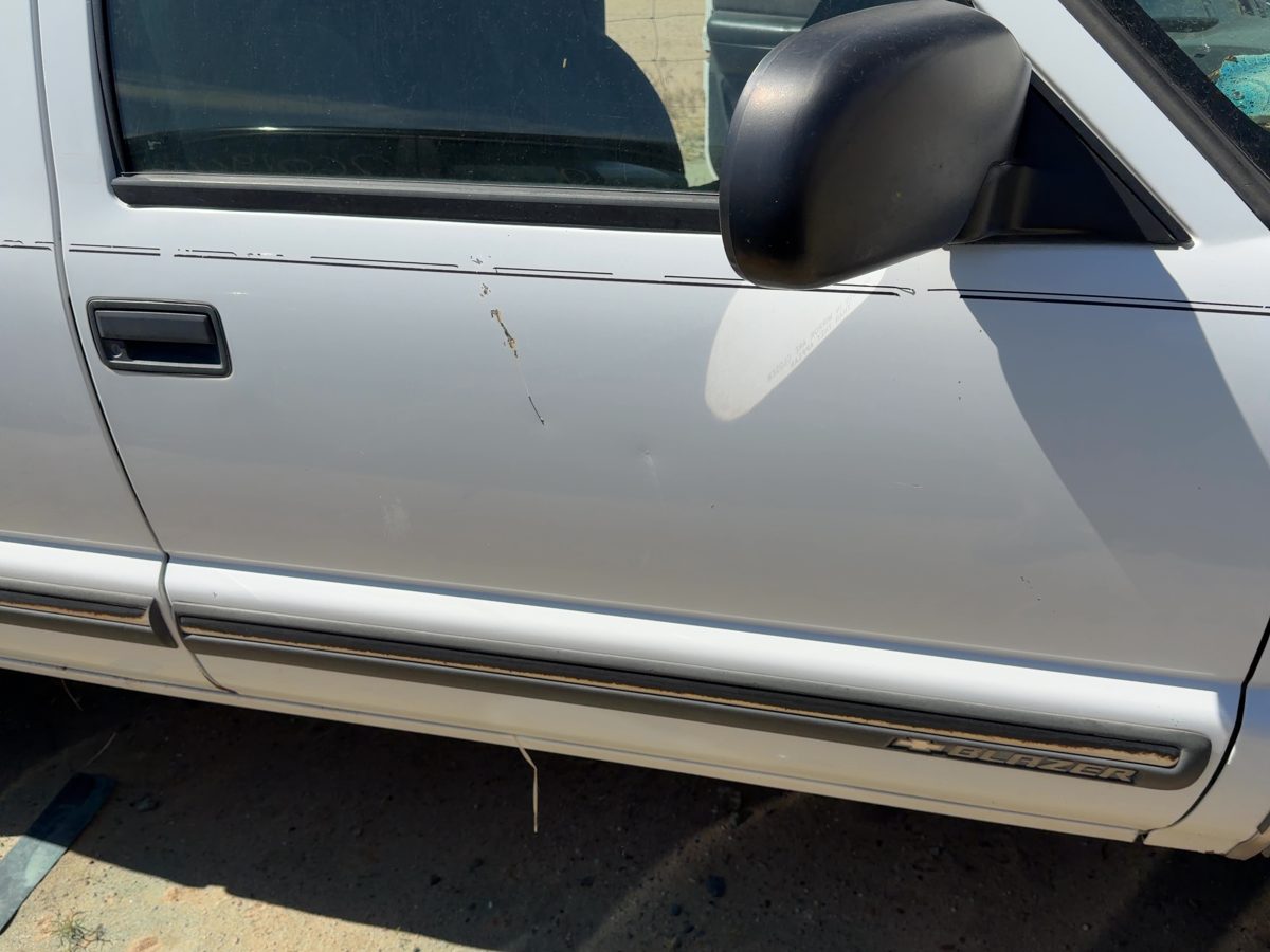 2001 Blazer S10/jimmy S15 Front Door