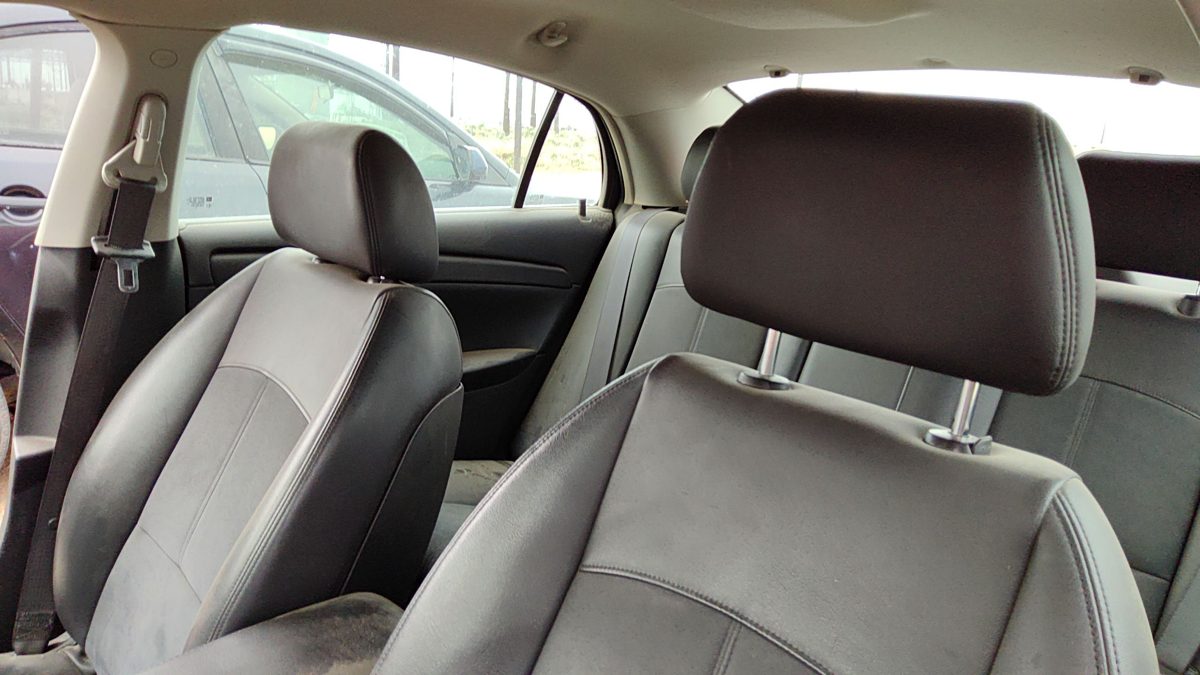 08 09 Chevy Malibu Pair Of Headrests Oem Left Right Set Seat Black 19C 25872765