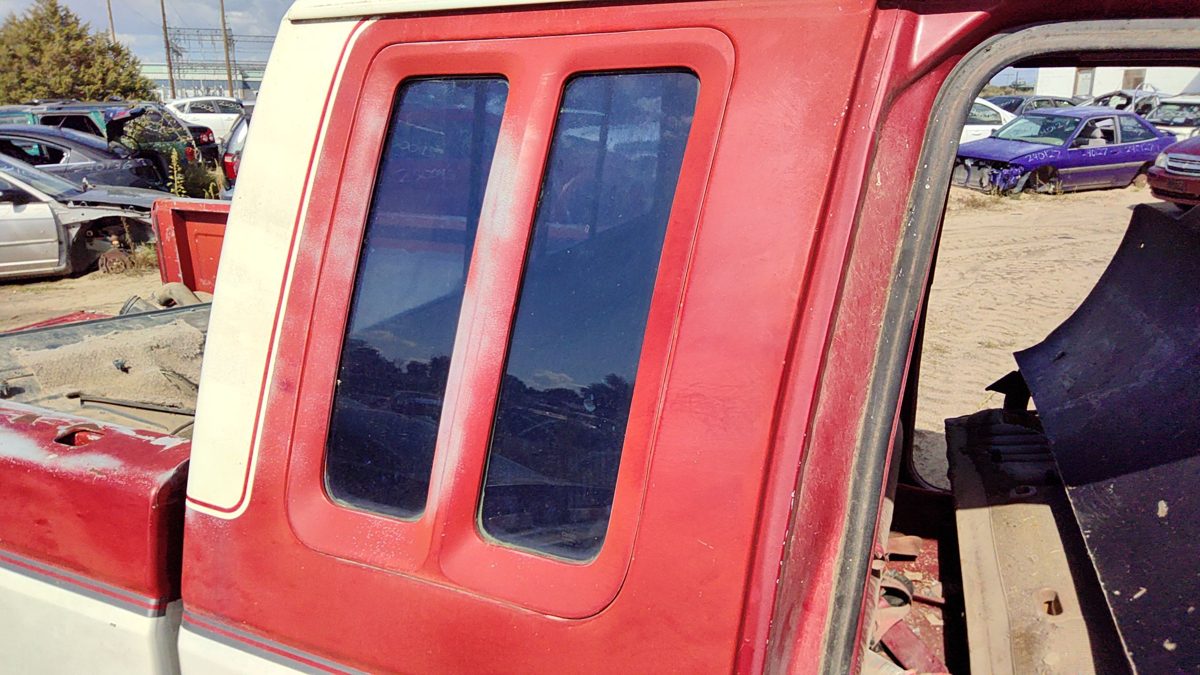 1988 Ford Pickup F150 Quarter Panel Moulding
