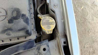 00-01 Jeep Grand Cherokee Windshield Washer Fluid Reservoir With Pump Wiper Tank