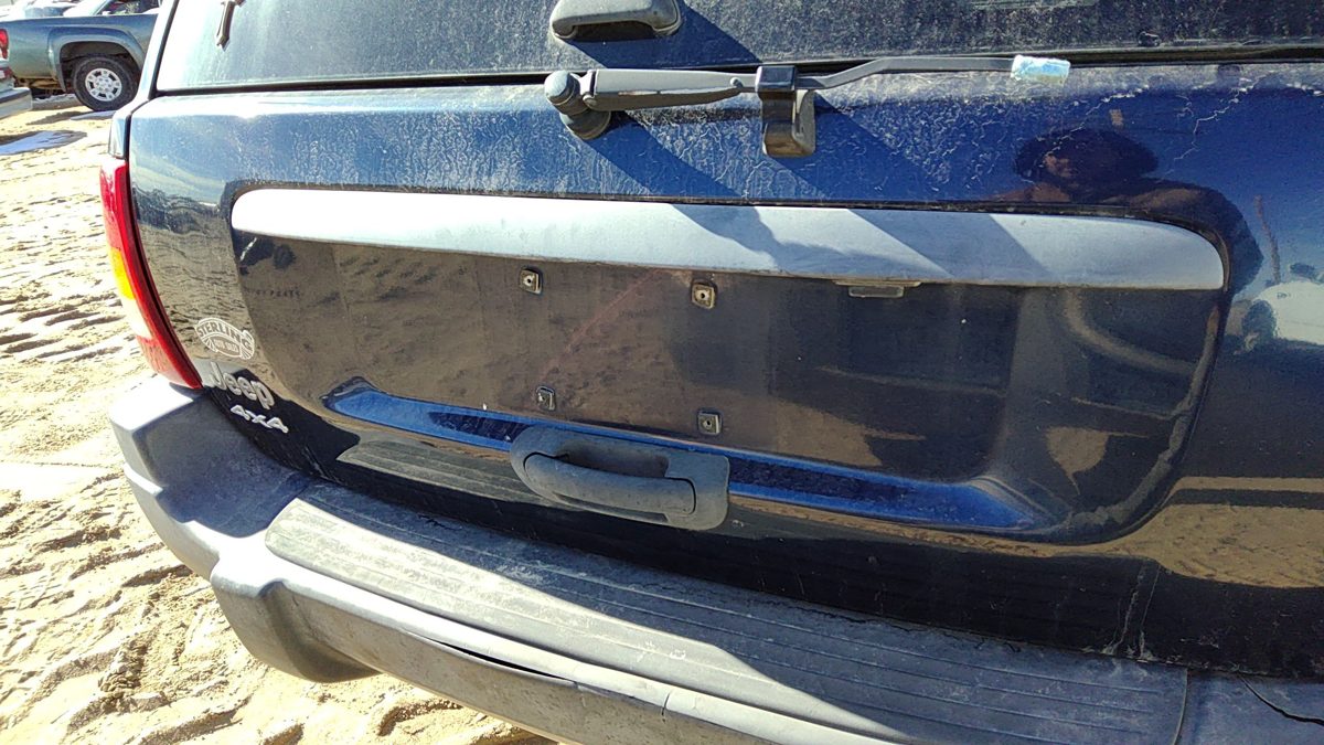 2004 Jeep Grand Cherokee License Plate Trim Surround Panel Oem Tail Trunk Finish