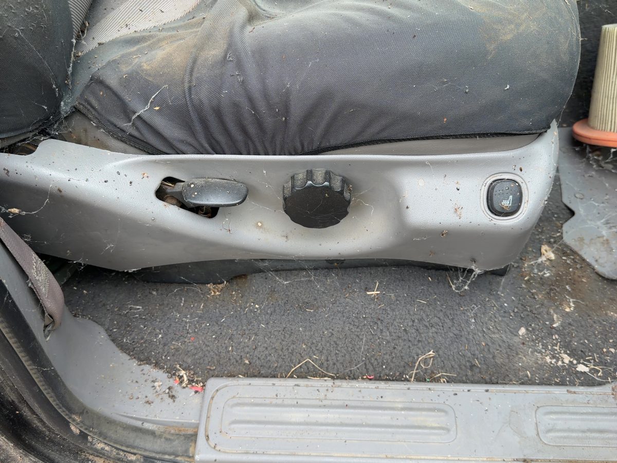 01 Expedition Passenger Right Side Power Seat Switch With Trim Panel Oem Gray 12