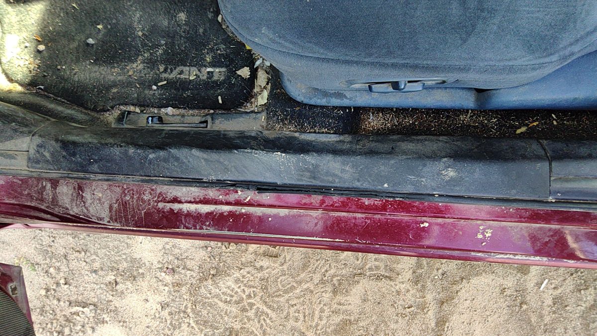 2006 Mitsubishi Galant Driver Left Lower Sill Step Moulding Trim Panel Oem Gray