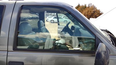 1992-99 Chevy Suburban Passenger Right Front Side Window Door Glass Oem 15696942