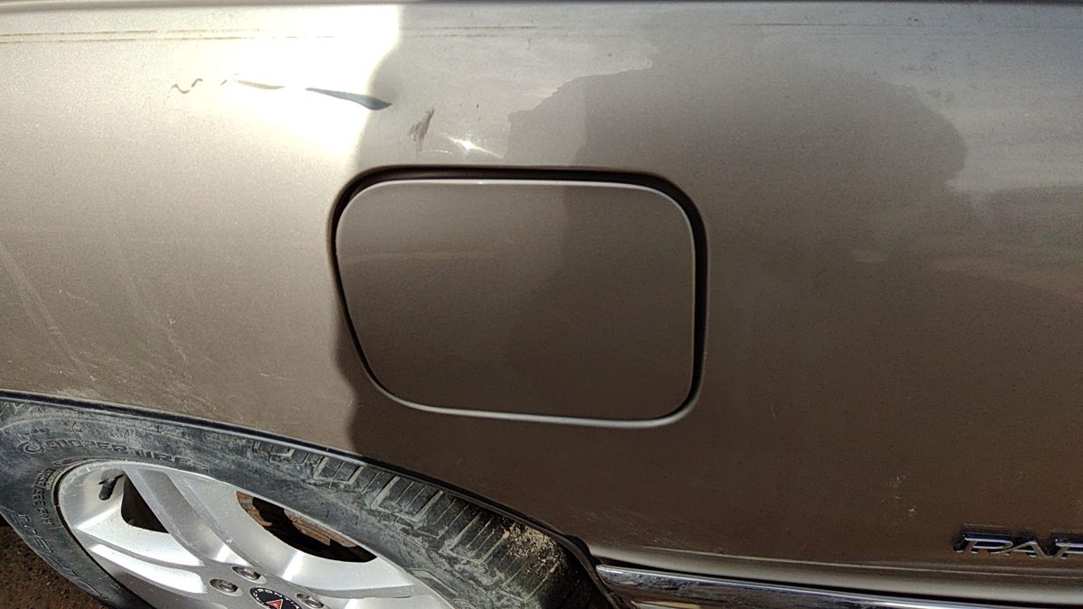 1992 Buick Park Ave Ultra Fuel Tank Door With Hinge Gas Lid Oem Filler Gold