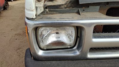 1983-1994 Chevy S10 Blazer Passenger Right Head Light Oem Front Lamp 25949657