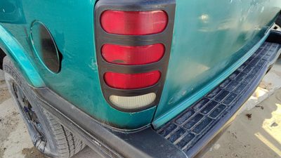 1995 Blazer S10/jimmy S15 Tail Light Assembly