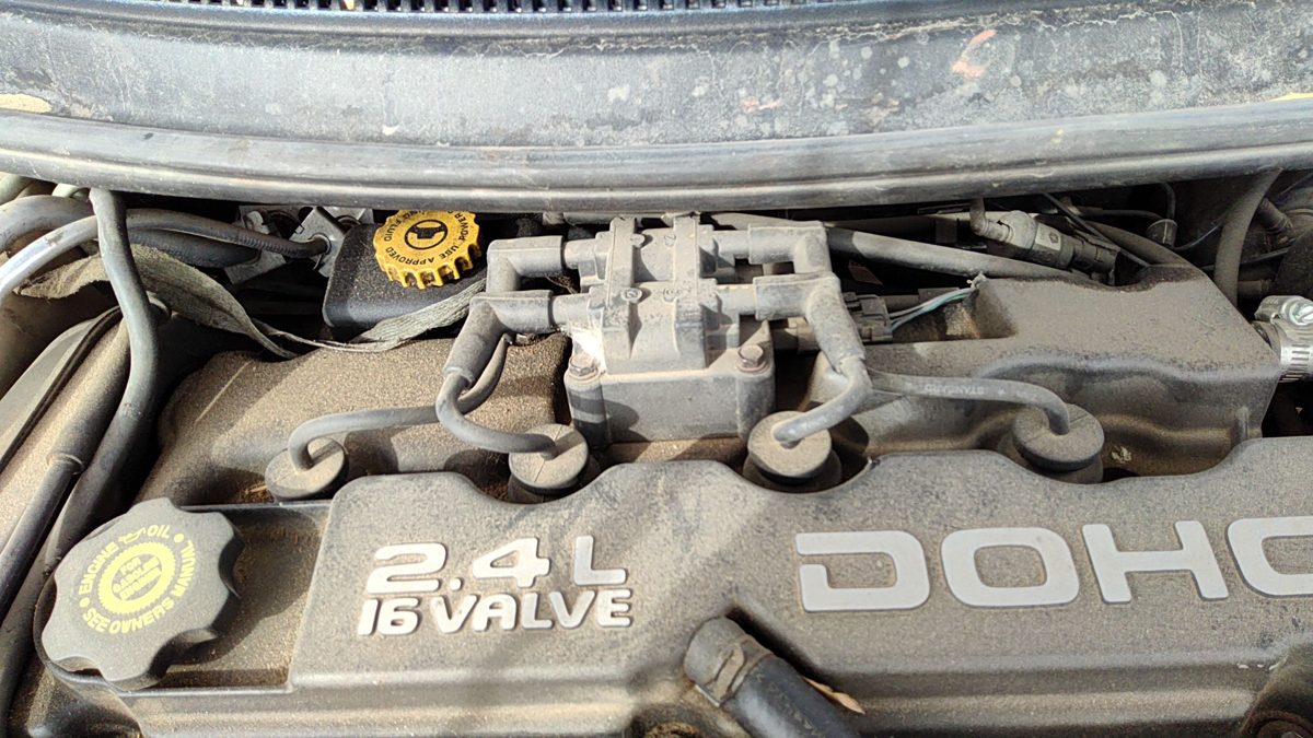1996-2003 Dodge Stratus Ignition Coil Assembly Oem 2.4L 05269670