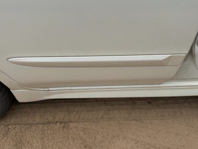 2000-2001 Infiniti I30 Passenger Right Rear Moulding From Door Oem Back White