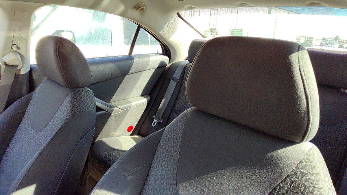 2005-2009 Pontiac G6 Pair Of Front Headrests Oem Left Right Set Seat 10365544