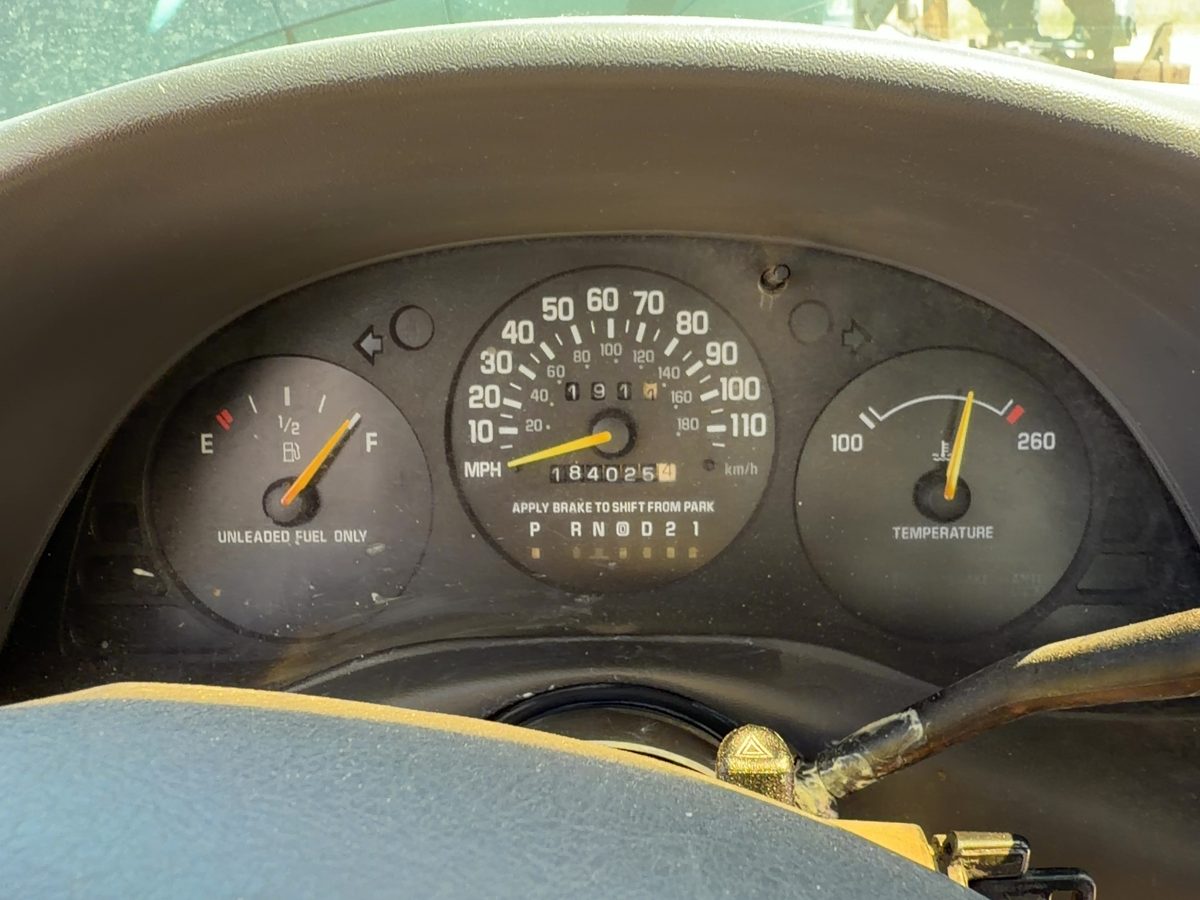 1997-1999 Chevy Lumina Speedometer Cluster Instrument Gauges Panel OEM Dash