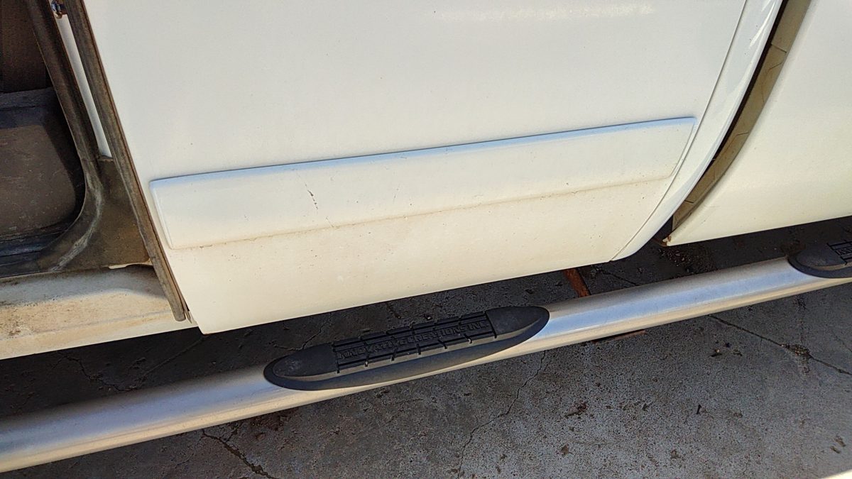 07-08 Silverado 2500 Driver Left Rear Moulding From Door Back Trim White 50U