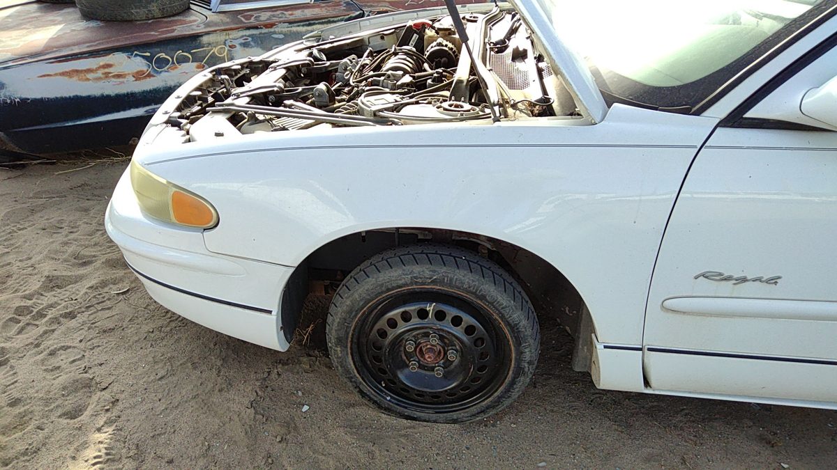 1997-2004 Buick Regal Driver Left Front Fender Oem White 16U 12455103