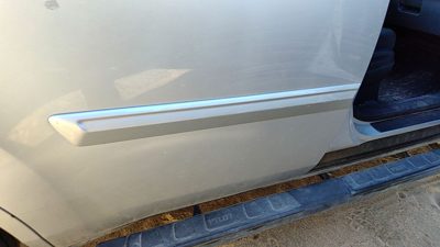 09 Honda Pilot Passenger Right Rear Moulding From Door Back Trim Strip Silver Si