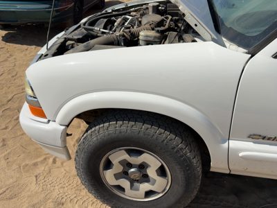1995-2005 Chevy S10 Blazer Driver Left Front Fender Oem White 50U 12377871