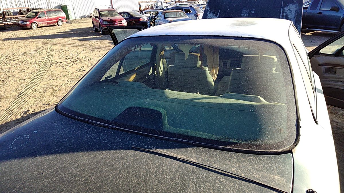 1993-1999 Olds 88 Back Glass Rear Window Oem 25613980