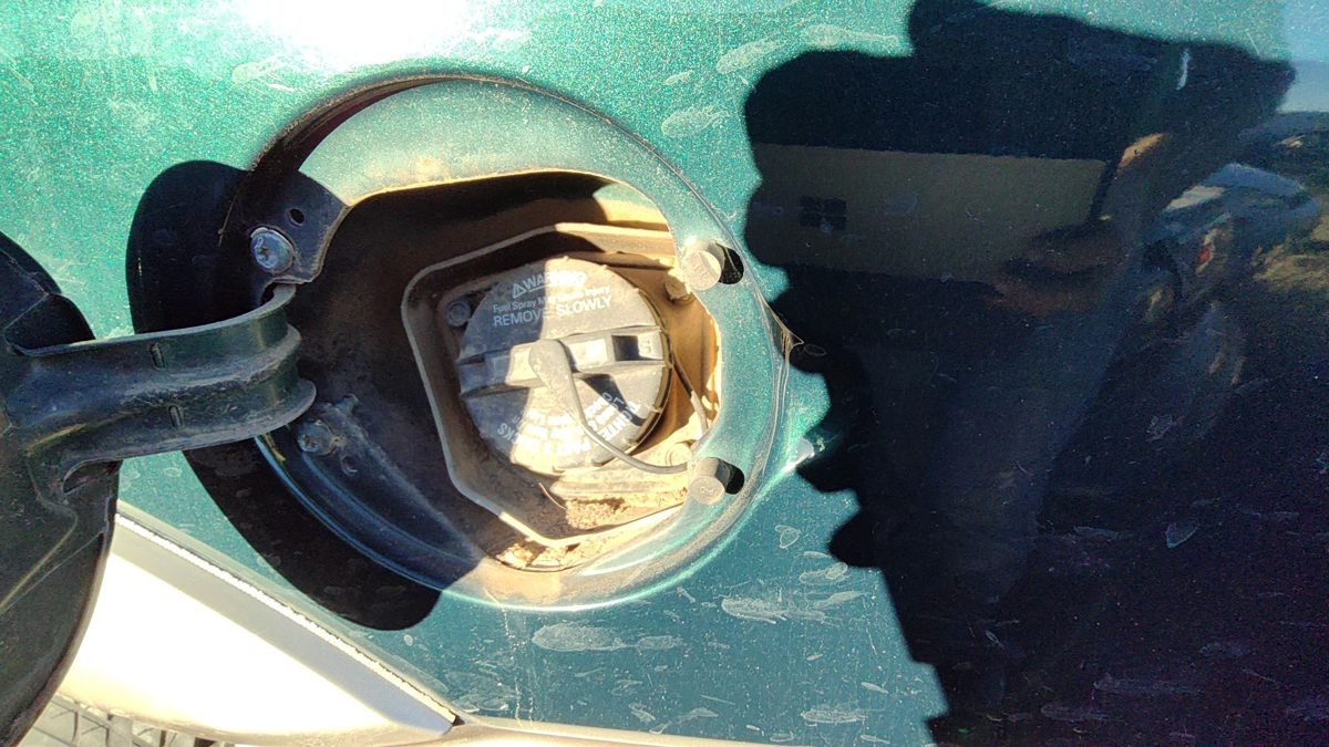 1998 1999 2000 Honda Passport Fuel Filler Neck Assembly With Gas Cap Oem