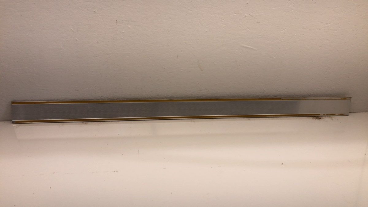 73-80 Chevy Truck Pickup Cab Middle Rear Belt Trim Molding Squarebody Dings