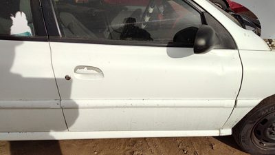 2002 Kia Rio Front Door
