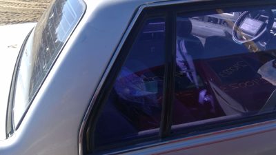 86-91 Eighty Eight Passenger Right Rear Vent Window Back Door Glass With Frame