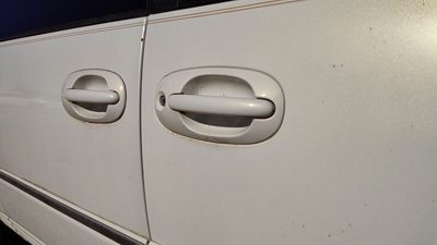 98 Town & Country Passenger Right Front Outside Door Handle Oem Pwp Golden White