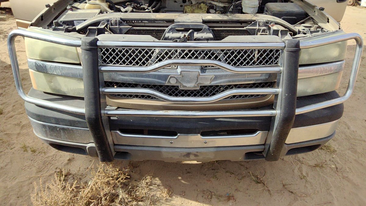 2004 Chevy Silverado 1500 Front Bumper Assy.