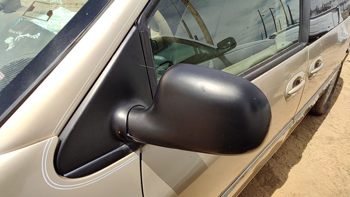 1996-2000 Chrysler Town & Country Driver Left Power Side Mirror Door Mounted Oem