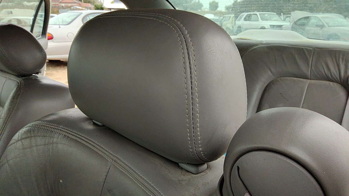 2000-2005 Buick Park Ave Pair Of Headrests Oem Left Right Set Front Seat Lh