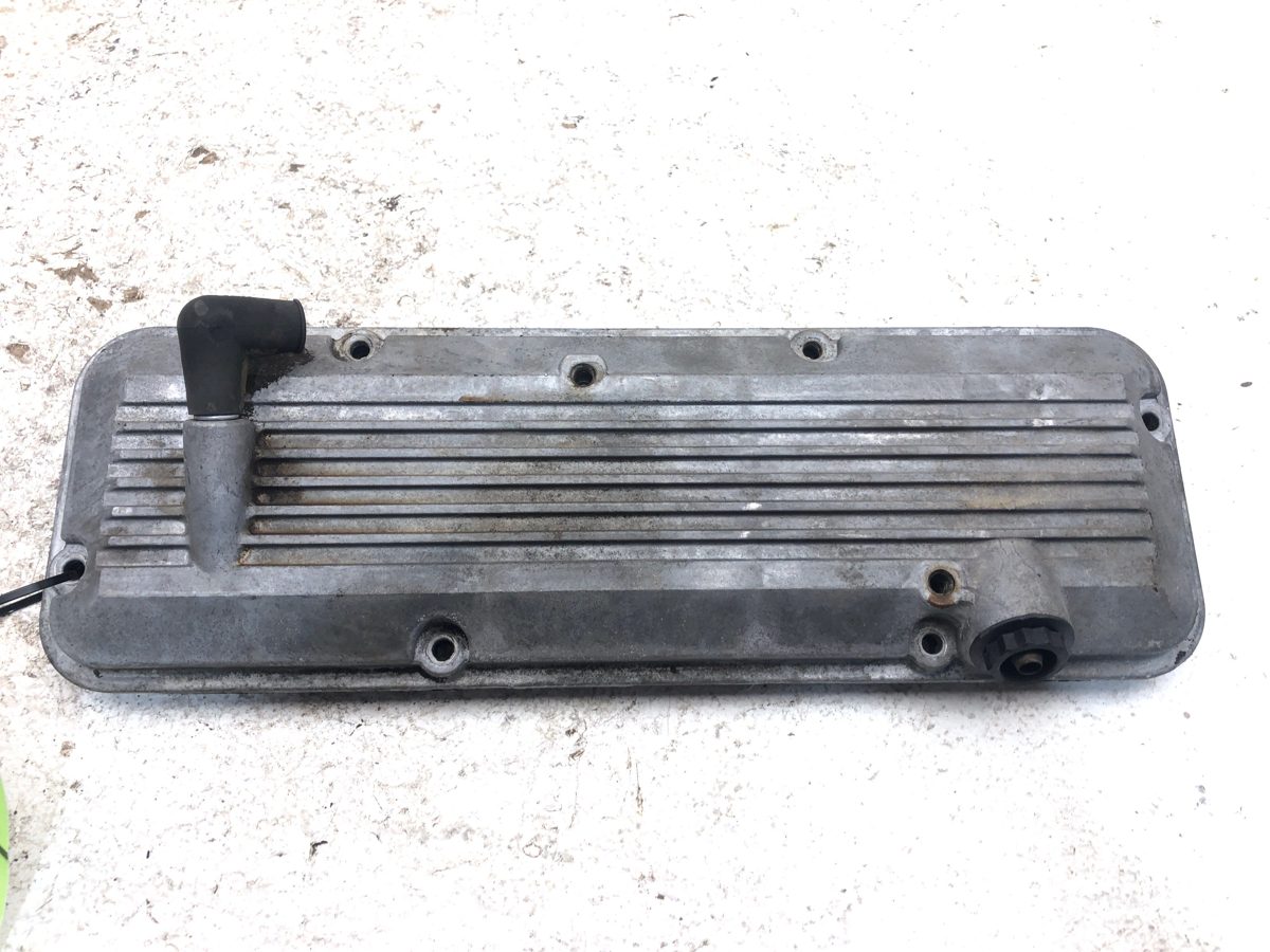 1988 Olds Toronado Trofeo Rear Back Valve Cover Oem 3.8L