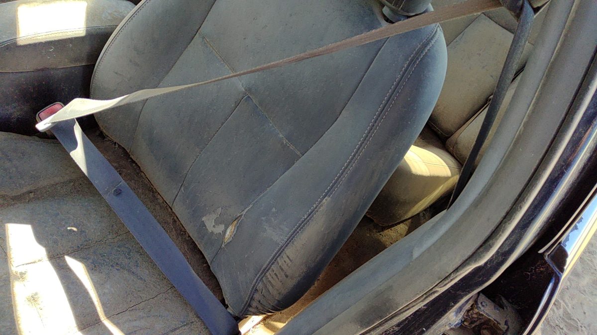 2000 Oldsmobile Intrigue Driver Left Front Seat Belt Retractor Shoulder Gray 142